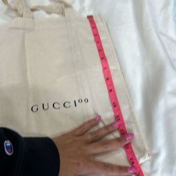 Gucci shoppers  - Picture 8 of 10
